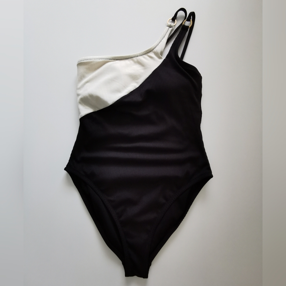 Last Chance Jessica Simpson Black & White One Shoulder One Piece Swimsuit